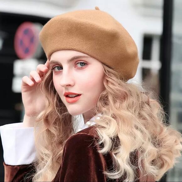 Boutique Accessories - New 100% pure wool women’s British style beret